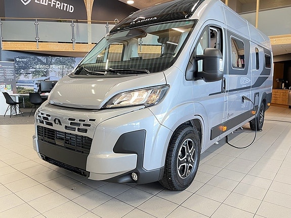 Adria TWIN SELECT 640 SGX (2027+Webasto diesel+Aut 140hk) 2 of 26