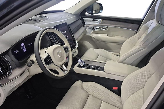 Volvo XC90 20 of 30