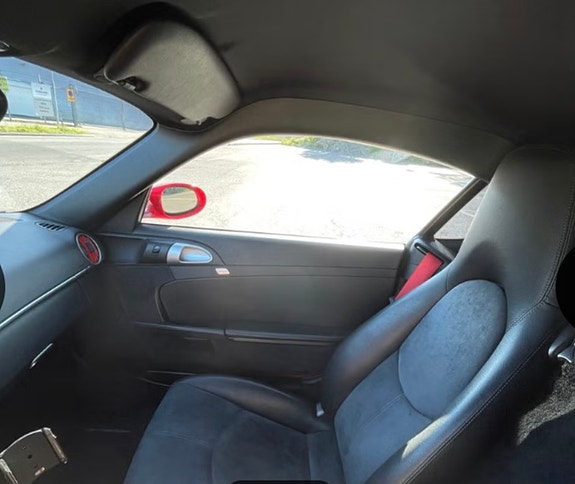 Porsche Cayman S 7 of 8
