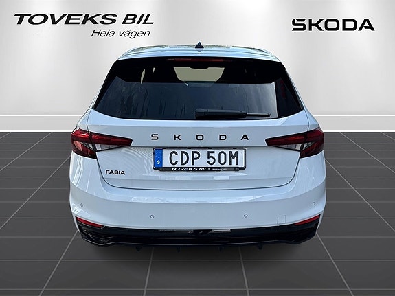 Skoda Fabia 4 of 13