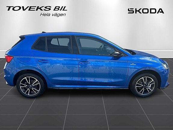 Skoda Fabia 2 of 13