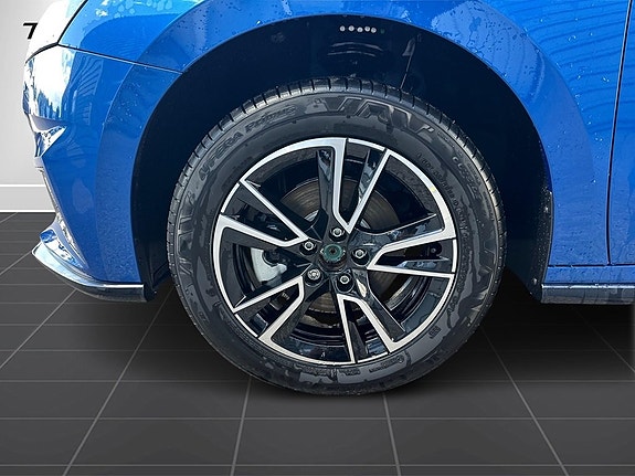 Skoda Fabia 9 of 13