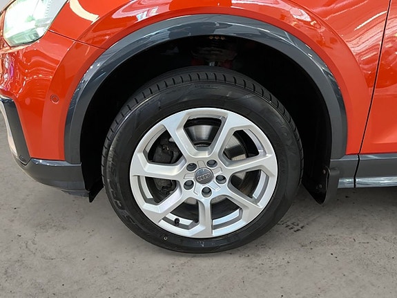 Audi Q2 6 of 19