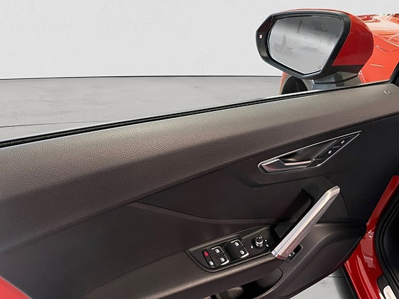 Audi Q2 8 of 19
