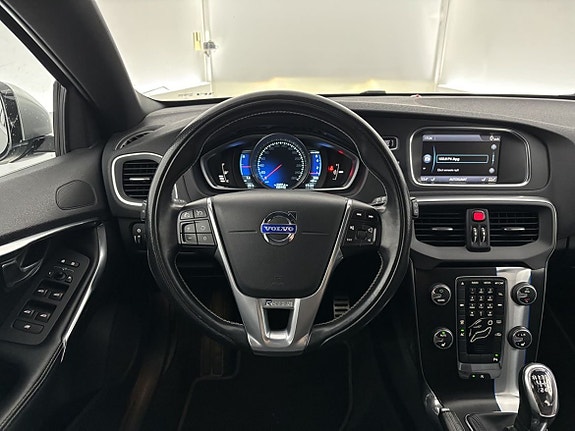 Volvo V40 6 of 27