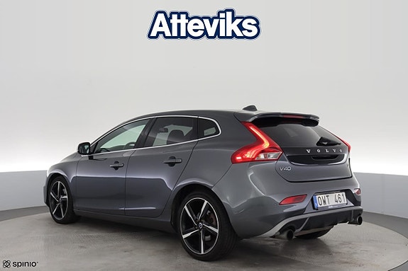 Volvo V40 25 of 27