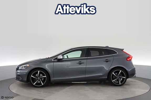 Volvo V40 26 of 27