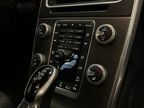 Volvo V60 Cross Country 30 of 30