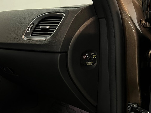 Volvo V60 Cross Country 19 of 30