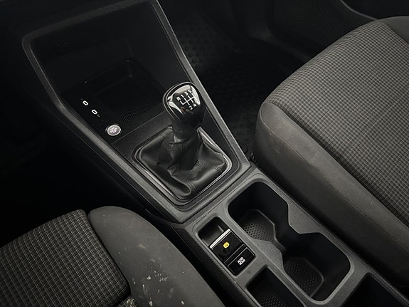 Volkswagen Caddy 16 of 26