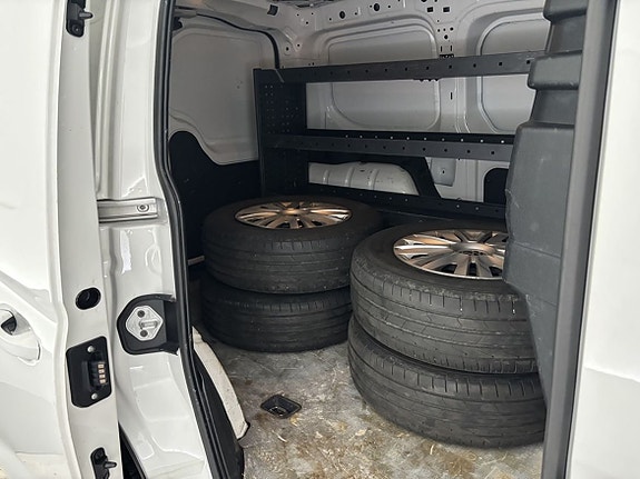 Volkswagen Caddy 20 of 26