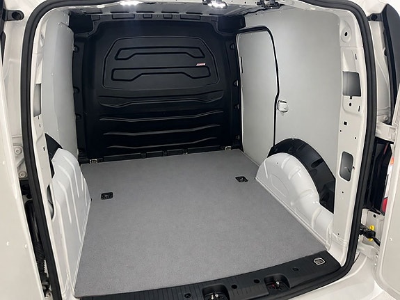 Volkswagen Caddy 19 of 23