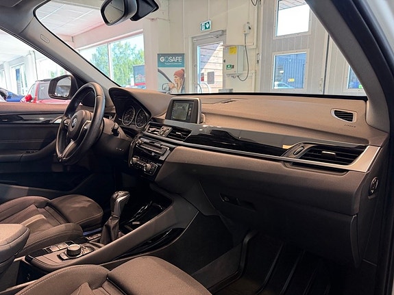 BMW X1 9 of 26