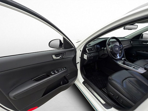 Kia Optima 10 of 30
