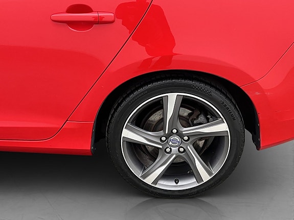Volvo V60 28 of 29