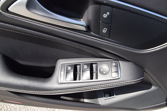 Mercedes-Benz CLA200 19 of 22