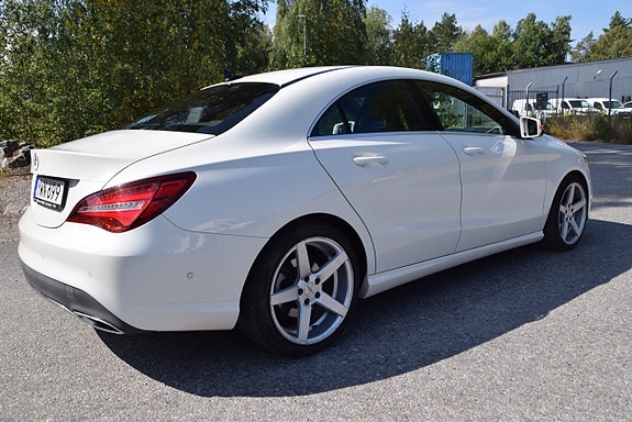 Mercedes-Benz CLA200 5 of 22