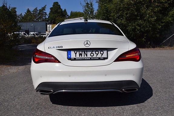 Mercedes-Benz CLA200 4 of 22