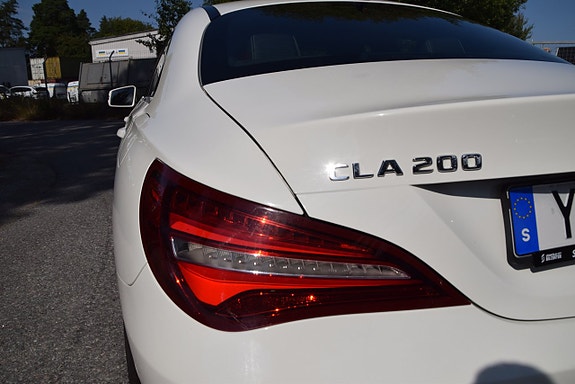 Mercedes-Benz CLA200 21 of 22