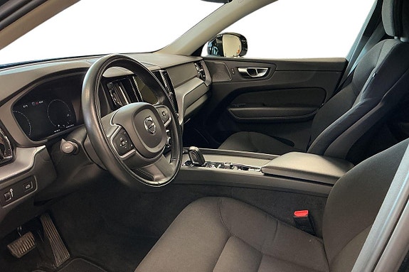 Volvo XC60 10 of 29