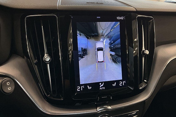 Volvo XC60 17 of 29