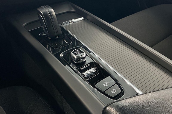 Volvo XC60 20 of 29