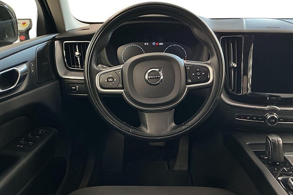 Volvo XC60 14 of 29