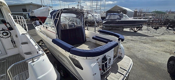 Forbina 850F - Volvo Penta D4 210 3 of 10