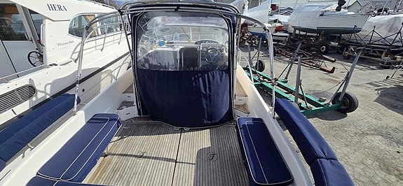 Forbina 850F - Volvo Penta D4 210 4 of 10