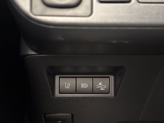 Toyota Yaris 15 of 30