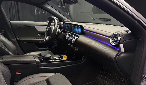Mercedes-Benz CLA200 12 of 30