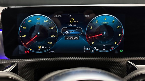 Mercedes-Benz CLA200 17 of 30