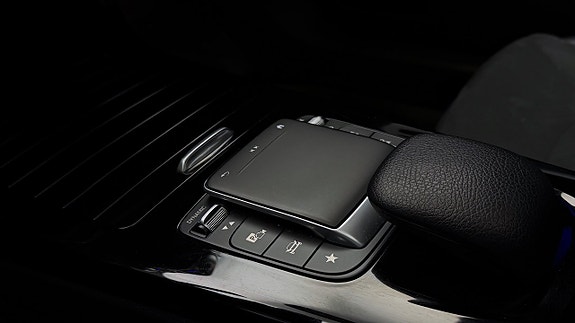 Mercedes-Benz CLA200 18 of 30
