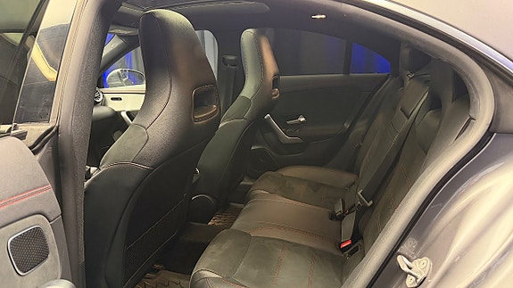 Mercedes-Benz CLA200 10 of 30