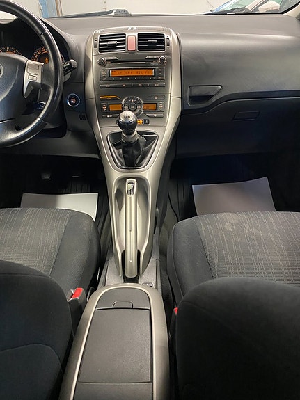 Toyota Auris 16 of 20