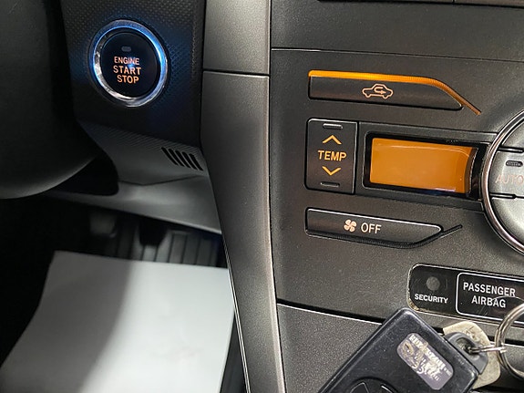 Toyota Auris 18 of 20