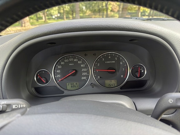 Volvo V40 5 of 5