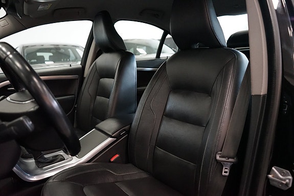 Volvo S80 9 of 14