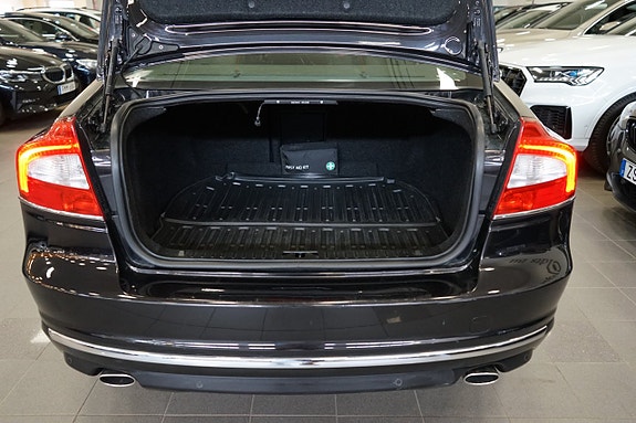 Volvo S80 13 of 14