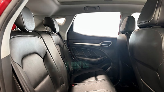 MG ZS EV 5 of 9