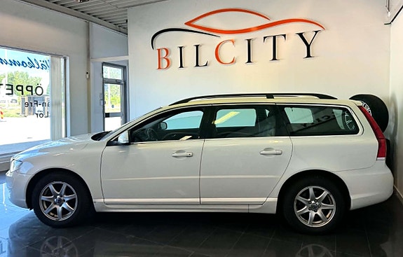 Volvo V70 5 of 21