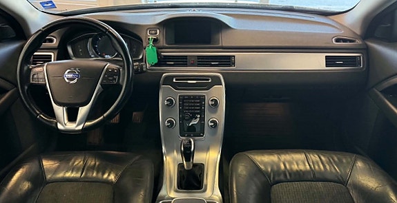 Volvo V70 10 of 21