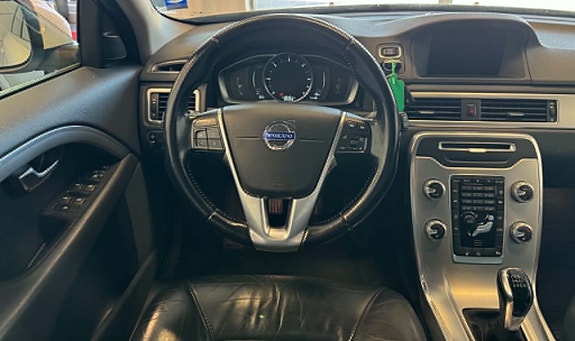 Volvo V70 16 of 21