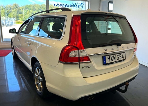 Volvo V70 3 of 21