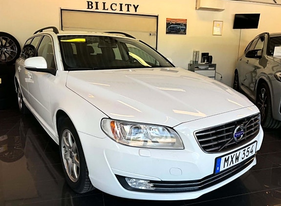 Volvo V70 2 of 21