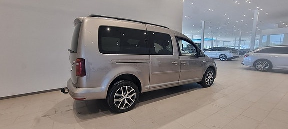 Volkswagen Caddy Maxi 5 of 11