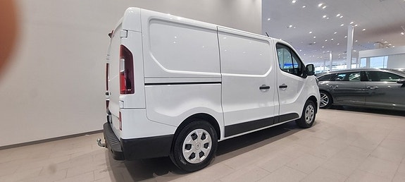 Renault Trafic 3 of 11