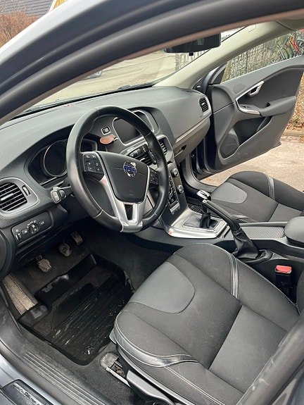 Volvo V40 4 of 8