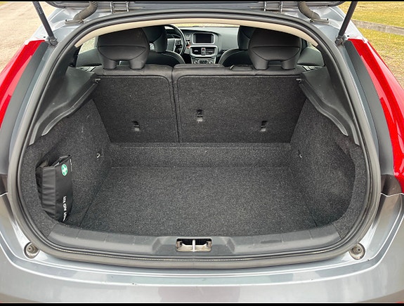 Volvo V40 5 of 8