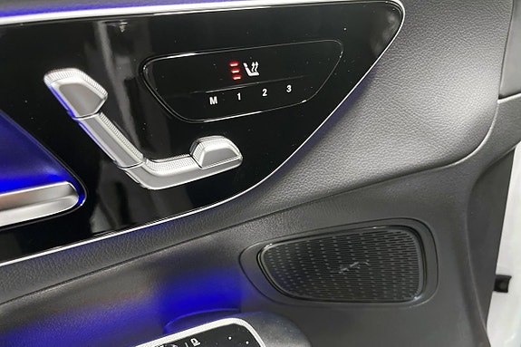 Mercedes-Benz GLC300 e 17 of 18